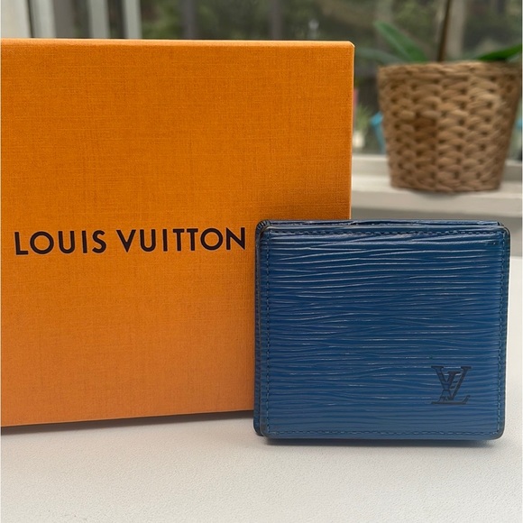 Authentic Louis Vuitton Epi Porte Monnaie Boite Blue Leather Coin Purse Wallet - Picture 7 of 13